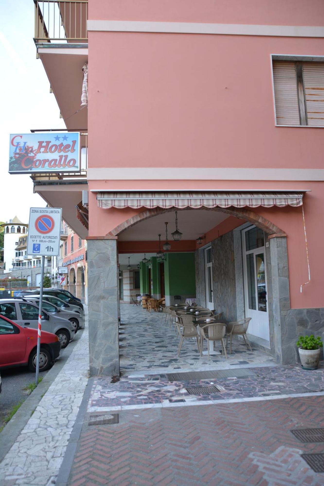 Hotel Corallo โมเนเลีย ภายนอก รูปภาพ