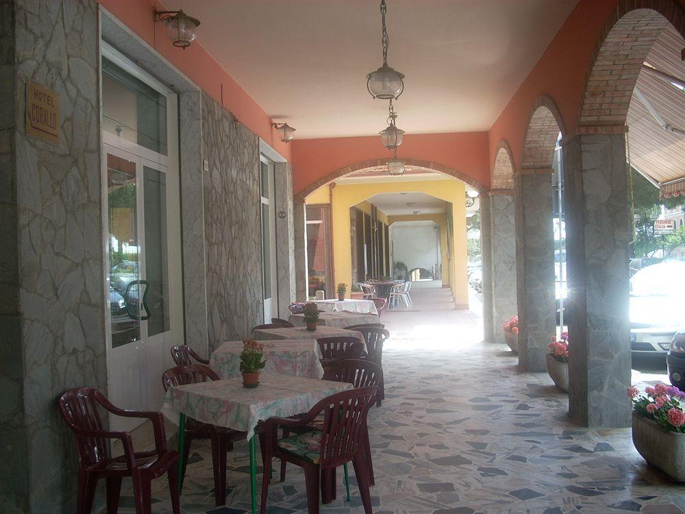 Hotel Corallo โมเนเลีย ภายนอก รูปภาพ