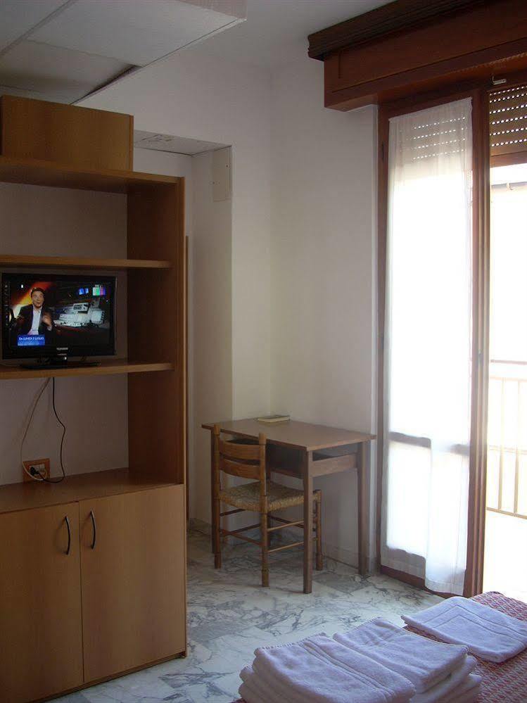 Hotel Corallo โมเนเลีย ภายนอก รูปภาพ